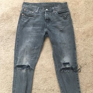 Levi’s distresses jeans